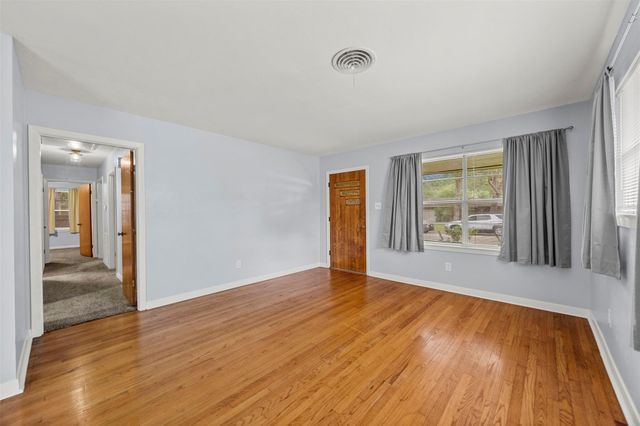 101 S Delmont Drive E, Conroe, TX 77301