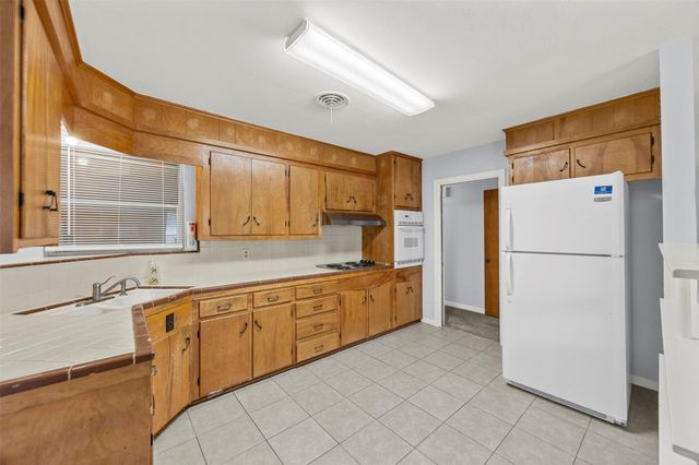 101 S Delmont Drive E, Conroe, TX 77301