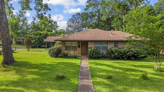 101 S Delmont Drive E, Conroe, TX 77301