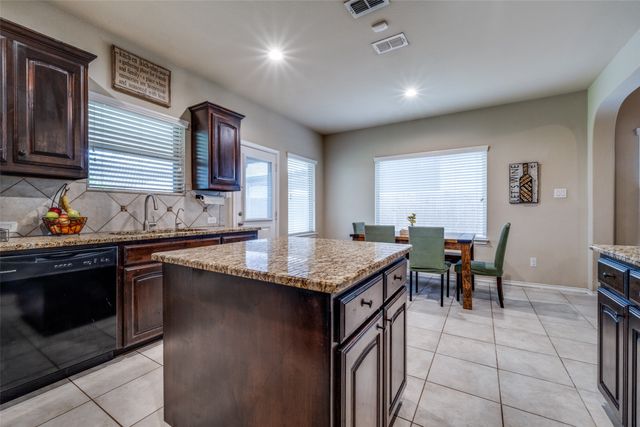 5904 Marsh Rail Drive, Denton, TX 76208