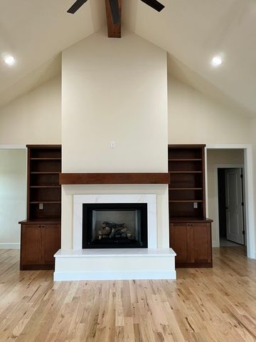 241 Wayne Villines, Prairie Grove, AR 72753