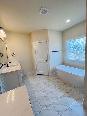 241 Wayne Villines, Prairie Grove, AR 72753