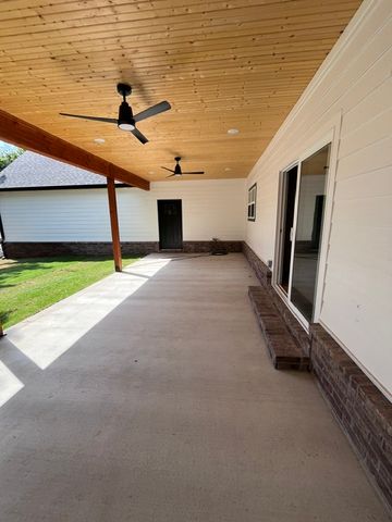 241 Wayne Villines, Prairie Grove, AR 72753