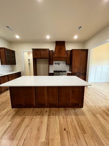 241 Wayne Villines, Prairie Grove, AR 72753
