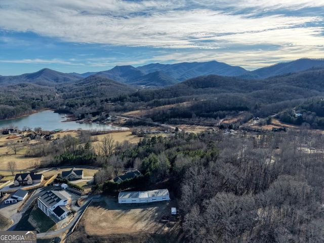 41 Hidden Fields Road, Hiawassee, GA 30546