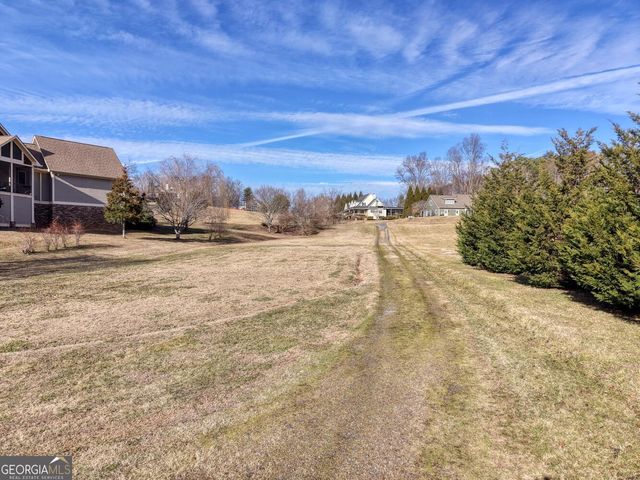 41 Hidden Fields Road, Hiawassee, GA 30546
