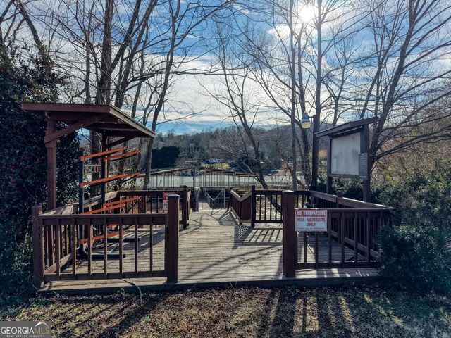 41 Hidden Fields Road, Hiawassee, GA 30546