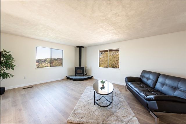 4351 Rossler Rd, Placerville, CA 95667