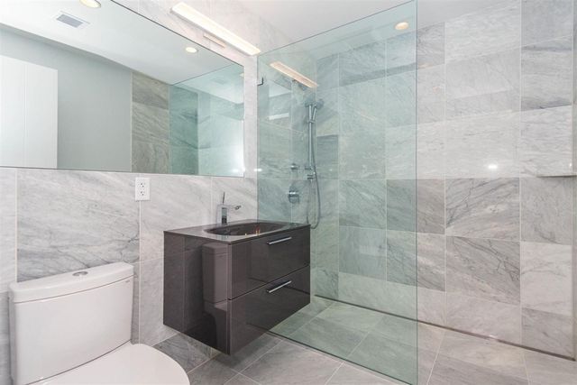 906 East 2nd 306, Boston, MA 02127