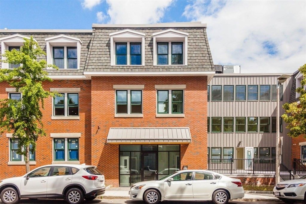 906 East 2nd 306, Boston, MA 02127