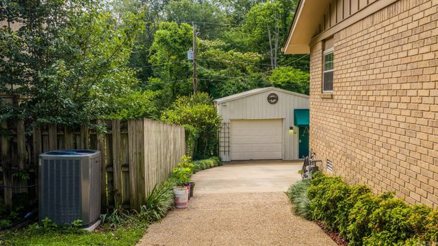 28 Greenview Circle, Sherwood, AR 72120