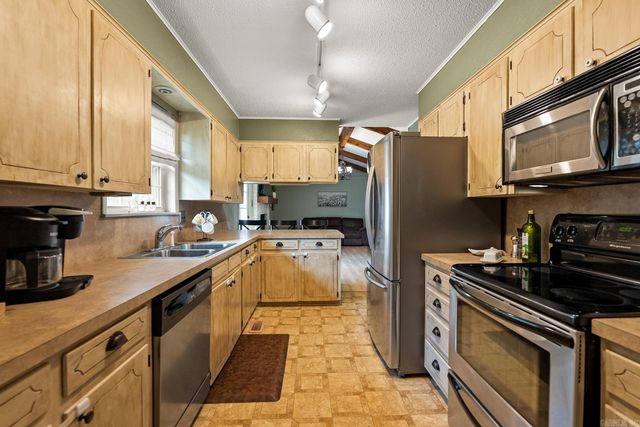 28 Greenview Circle, Sherwood, AR 72120