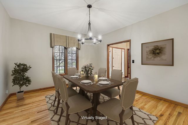 845 Harmon Boulevard, Hoffman Estates, IL 60169