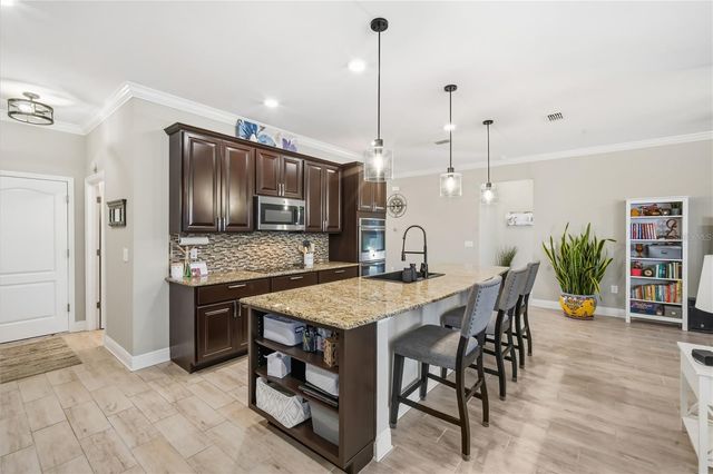 7519 37TH AVENUE E, Palmetto, FL 34221