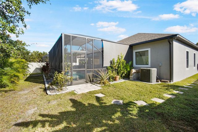 7519 37TH AVENUE E, Palmetto, FL 34221