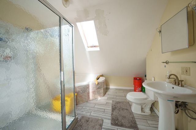 41 Derby St, Somerville, MA 02145