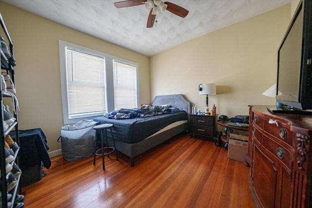 41 Derby St, Somerville, MA 02145
