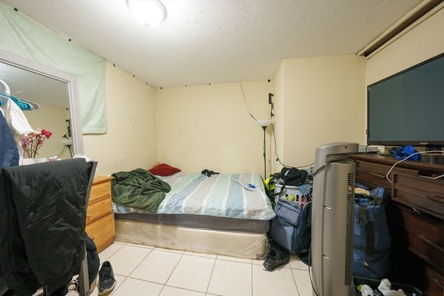 41 Derby St, Somerville, MA 02145