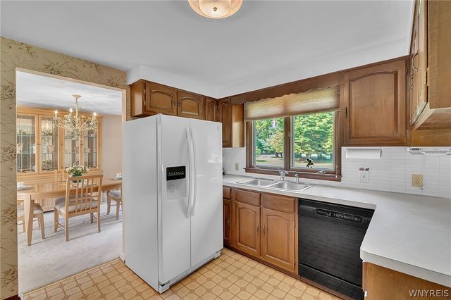 10 Crimson Lane, Elma, NY 14059