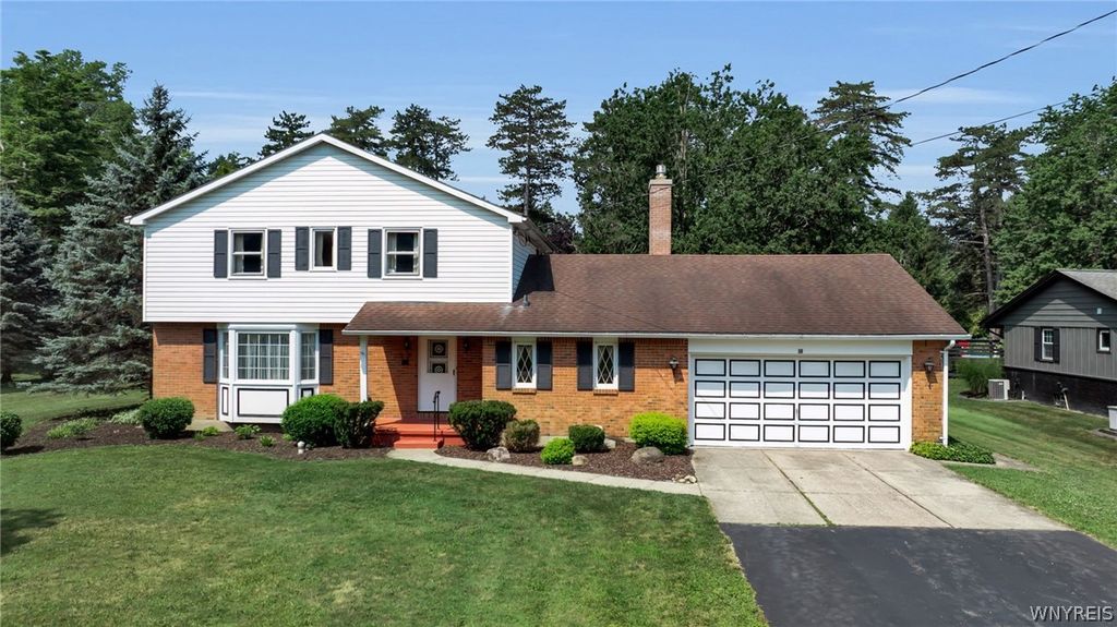 10 Crimson Lane, Elma, NY 14059