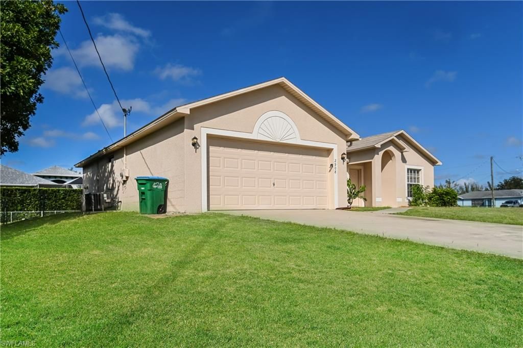 2908 SW 16th PL, CAPE CORAL, FL 33914 — photo 2