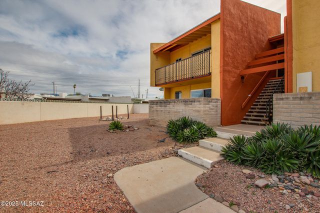 828 S Langley Ave Unit 101, Tucson, AZ 85710