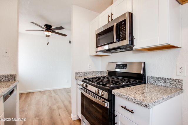 828 S Langley Ave Unit 101, Tucson, AZ 85710