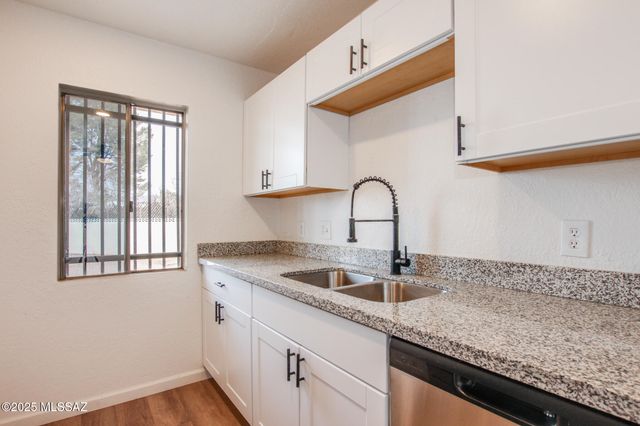 828 S Langley Ave Unit 101, Tucson, AZ 85710