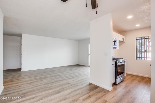 828 S Langley Ave Unit 101, Tucson, AZ 85710