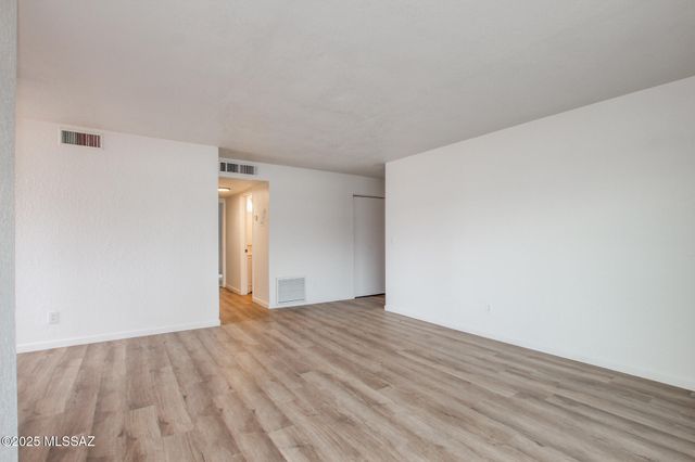 828 S Langley Ave Unit 101, Tucson, AZ 85710