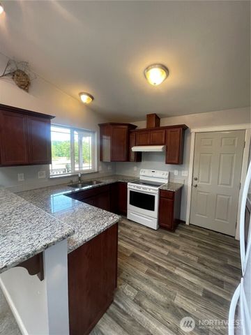 397 Bunker Road, Chehalis, WA 98532