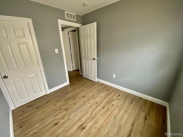 9145 Decatur Street, Detroit, MI 48228