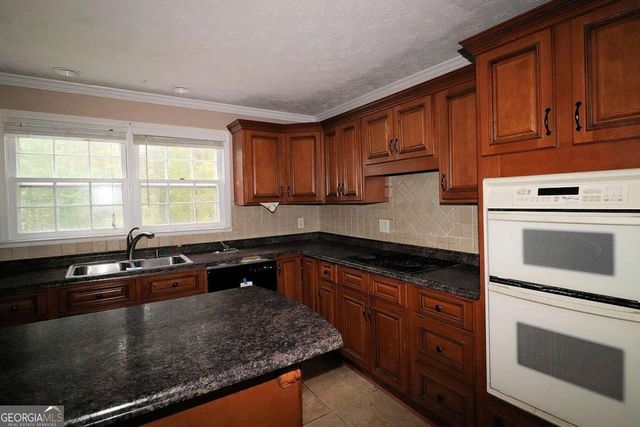 570 Creekwood Pass, Dallas, GA 30157