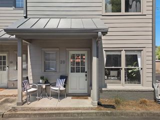 1516 Howell Mill NW Road 20, Atlanta, GA 30318