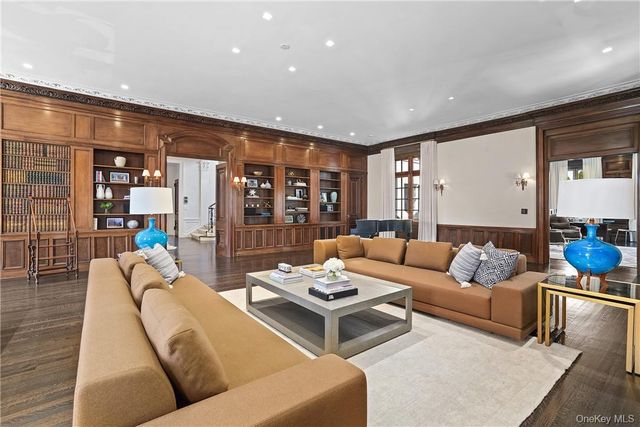 99 Mamaroneck Road, Scarsdale, NY 10583