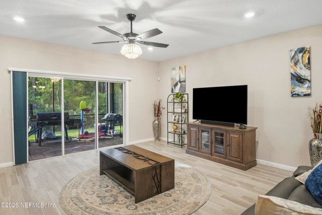 9906 PAVNES CREEK Drive, Jacksonville, FL 32222