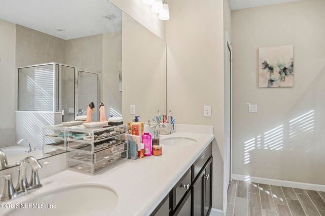 9906 PAVNES CREEK Drive, Jacksonville, FL 32222