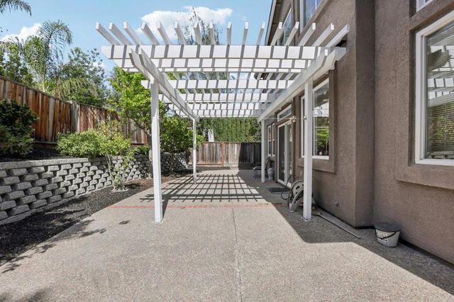 15 Centennial Way, San Ramon, CA 94583