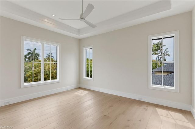 1079 Diana AVE, Naples, FL 34103