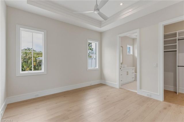 1079 Diana AVE, Naples, FL 34103