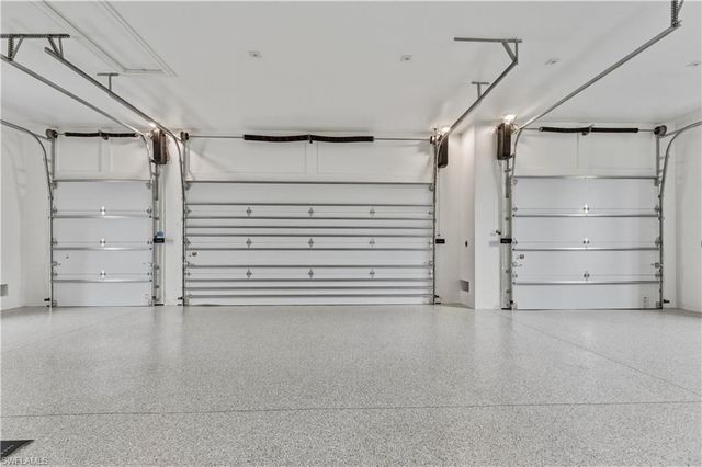 1079 Diana AVE, Naples, FL 34103