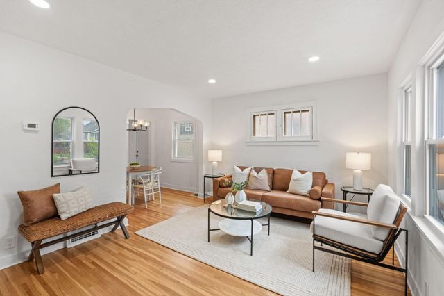 4424 Russell Avenue N, Minneapolis, MN 55412