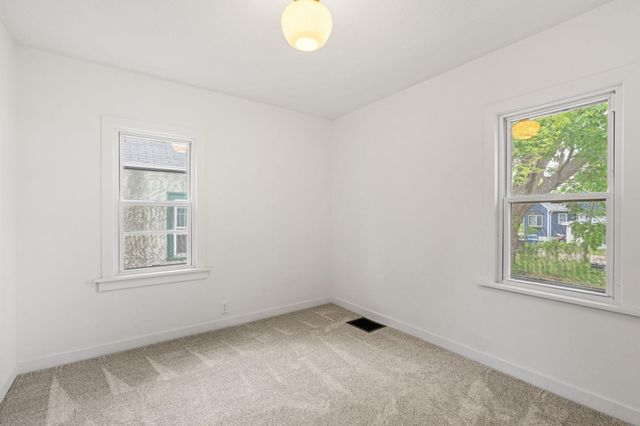 4424 Russell Avenue N, Minneapolis, MN 55412