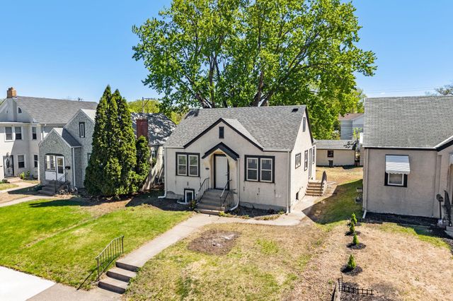 4424 Russell Avenue N, Minneapolis, MN 55412