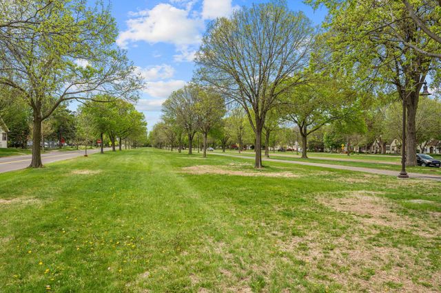 4424 Russell Avenue N, Minneapolis, MN 55412