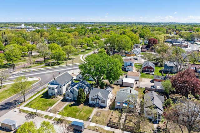 4424 Russell Avenue N, Minneapolis, MN 55412