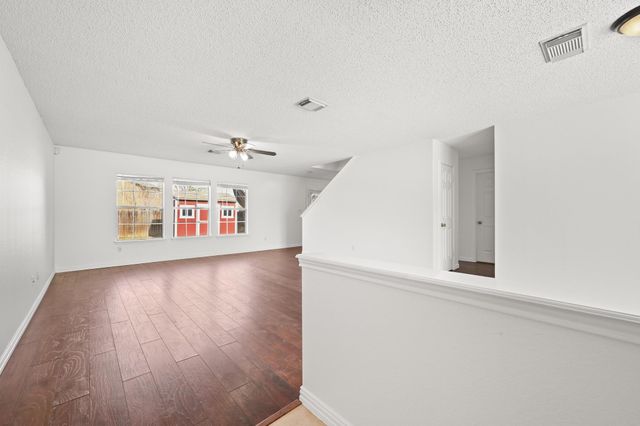 141 Wild Buffalo DR, Kyle, TX 78640