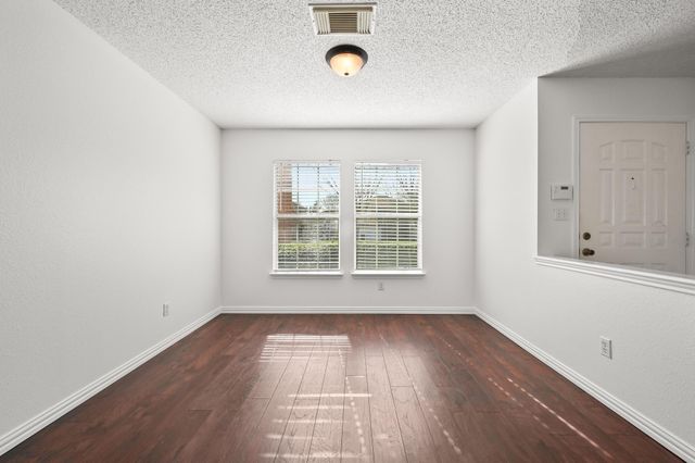 141 Wild Buffalo DR, Kyle, TX 78640