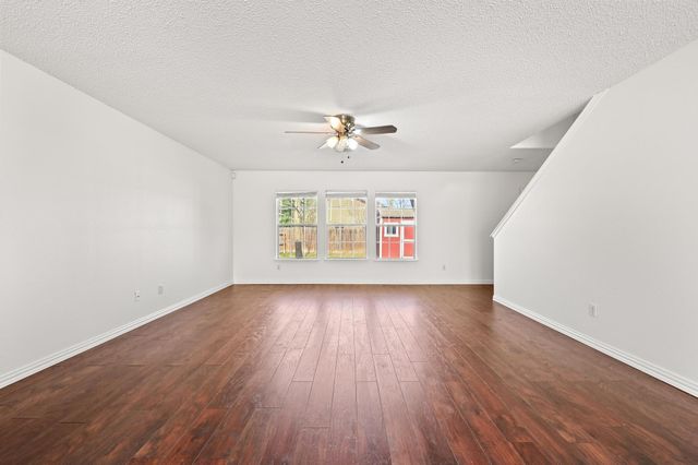 141 Wild Buffalo DR, Kyle, TX 78640