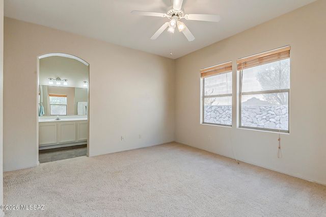 2525 N Camino Reloj, Green Valley, AZ 85614